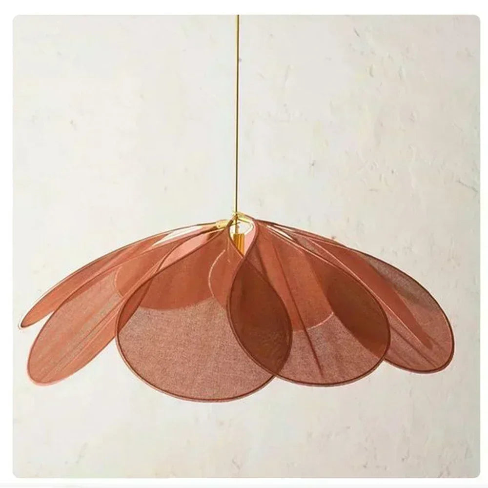 Japandi Bladformet Taklampe – Håndlaget Stoffdesign
