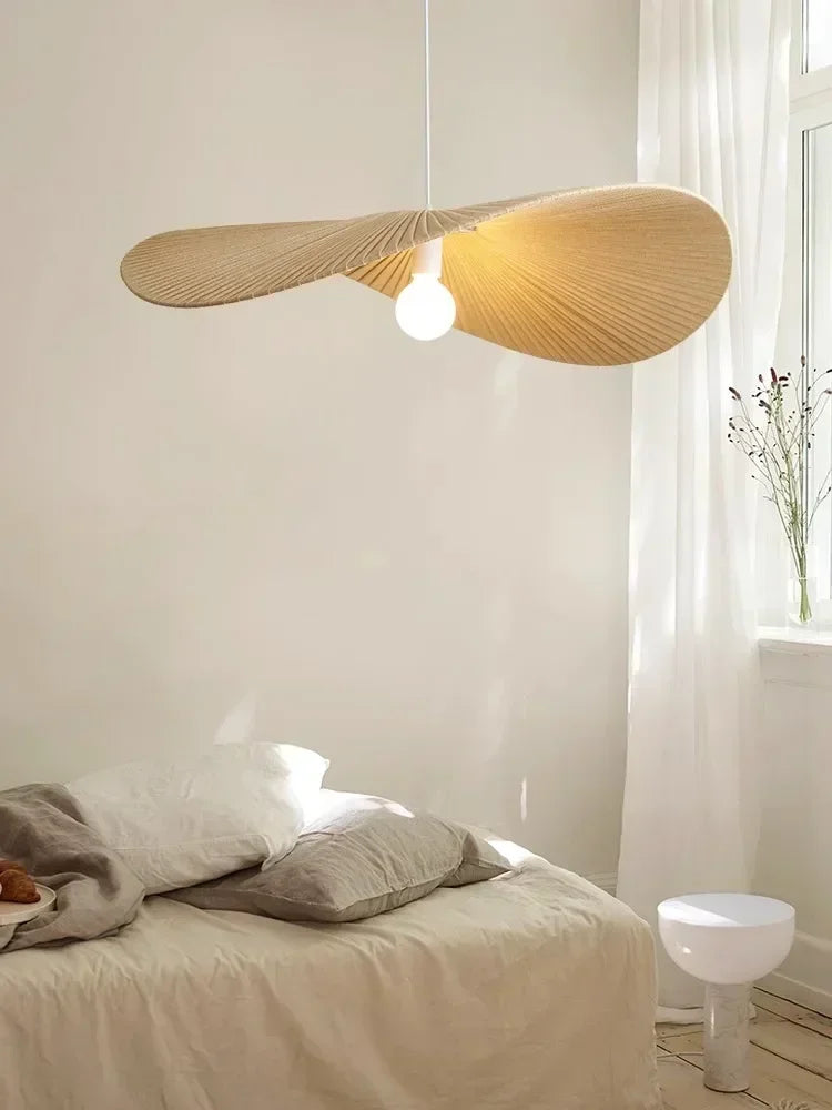 Nordisk Bølgeformet Taklampe – Moderne Minimalistisk Design
