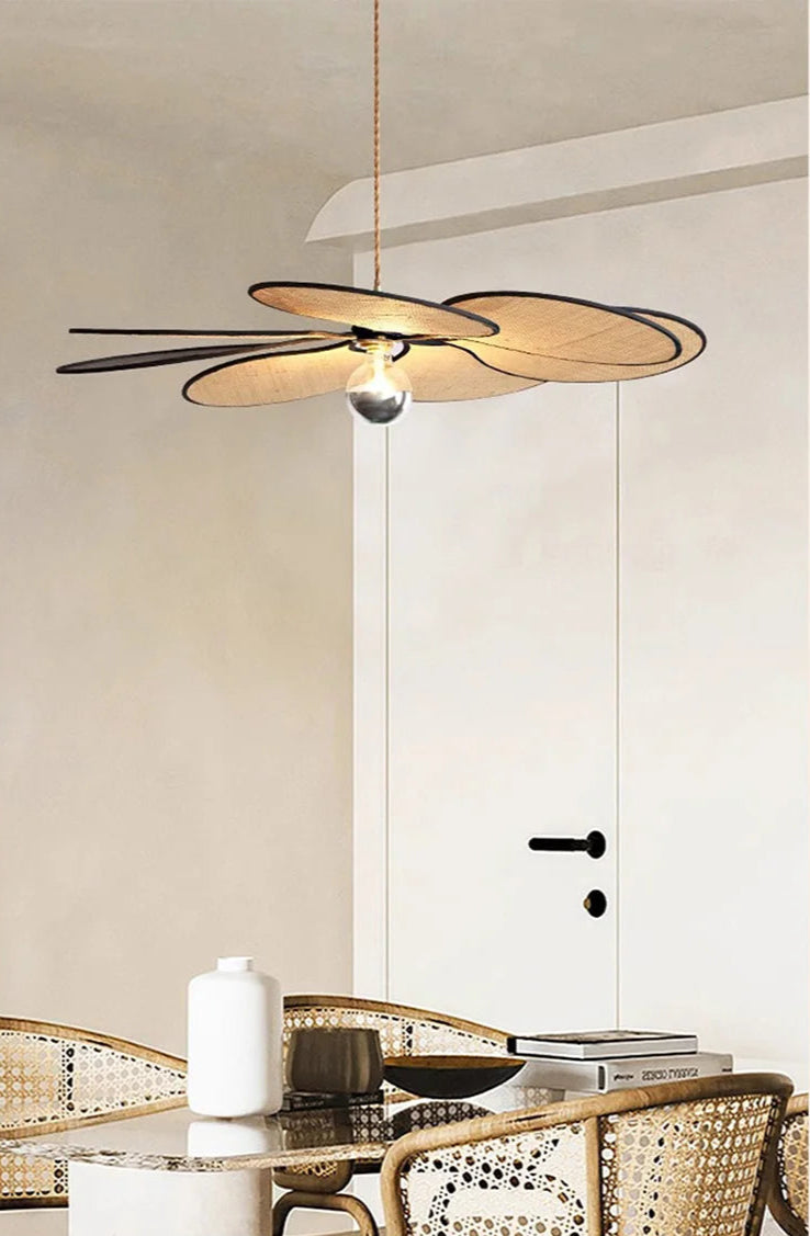Blomsterformet Taklampe i Naturmateriale – Bohem & Skandinavisk Stil